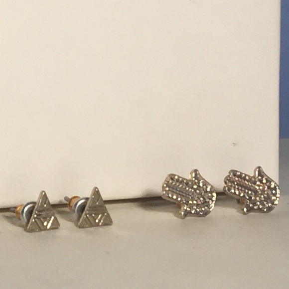 Moon necklace/triangle & hand shaped earrings - Picture 2 of 2